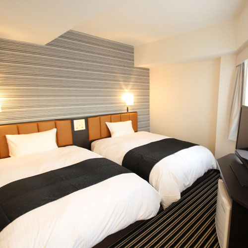 アパホテル〈東新宿駅前〉