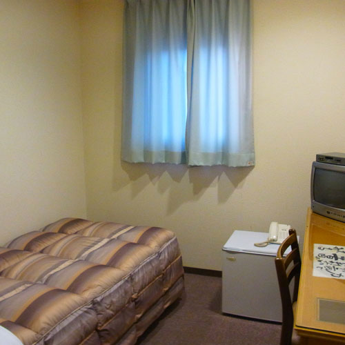 ビジネスホテル ロードサイド