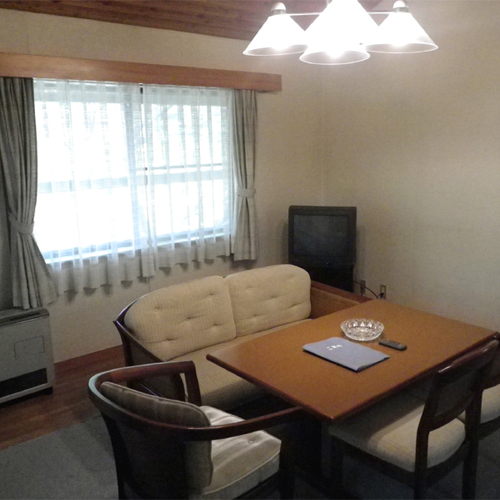 紀州鉄道軽井沢ホテル アゼリアコテージ