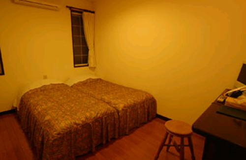 ペンション花闊歩