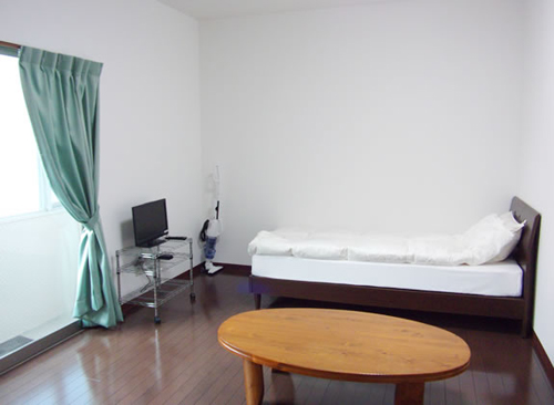 ウィークリーin 延岡駅前