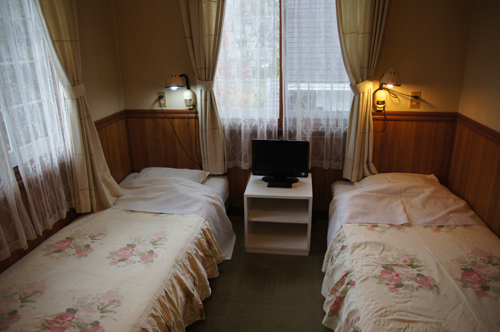 ペンション ハッピーホリデー