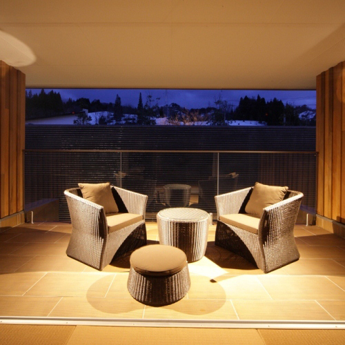 四季Ｙｕｚａｗａ　ＱＵＡＴＴＲＯ（クワトロ）