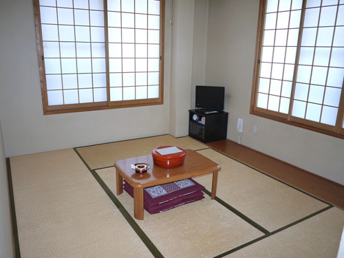 ビジネス旅館　友栄（ともえ）