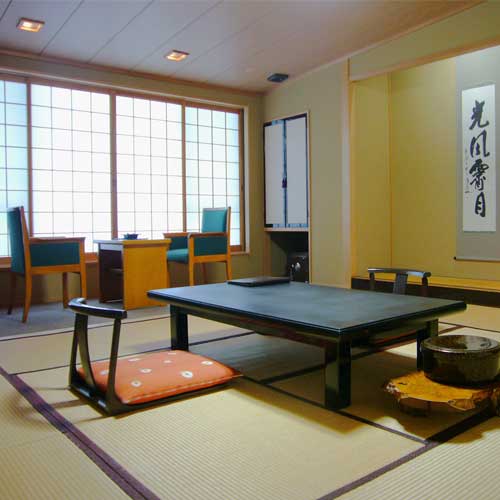 蔦温泉旅館－足元から源泉湧出の自噴温泉－