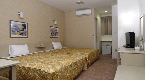 ファミリーロッジ旅籠屋・甲府石和店