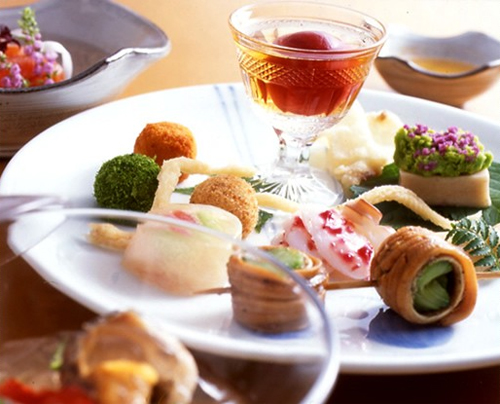 大原温泉湯元　旬味草菜　お宿　芹生