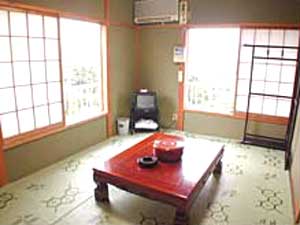 味の彩り主役は金目鯛 お宿 花の木