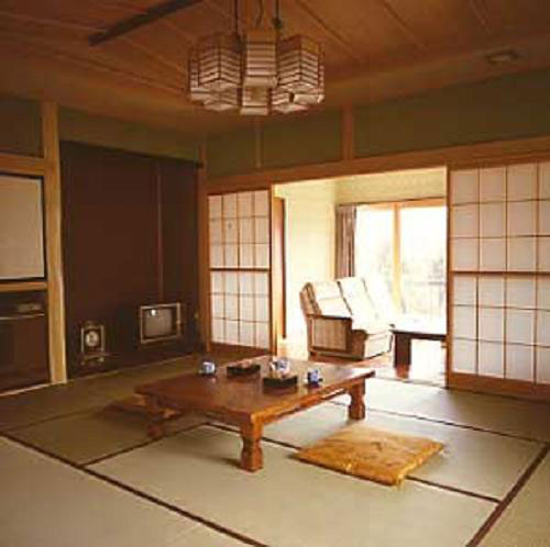 観光旅館 巴川荘