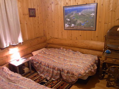 道のログ宿　木こりん