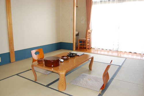 たびの宿　やくらい林泉館