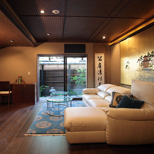 花とうろ　Ｓｔａｙ　八坂の塔