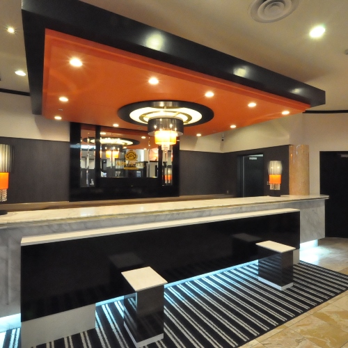 アパホテル〈帯広駅前〉