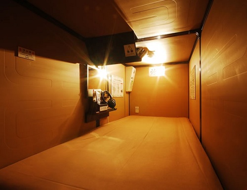 安心お宿　新宿駅前店