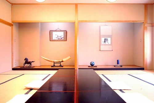 割烹旅館いづみ荘