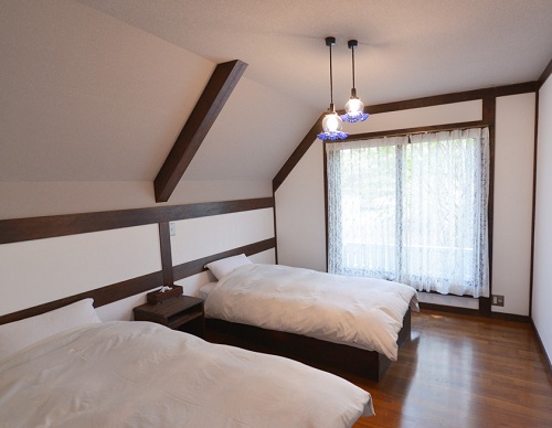 ペンション　白