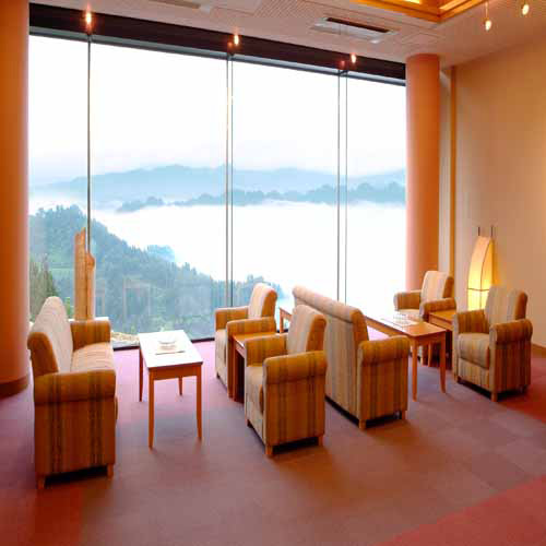 まつだい芝峠温泉雲海