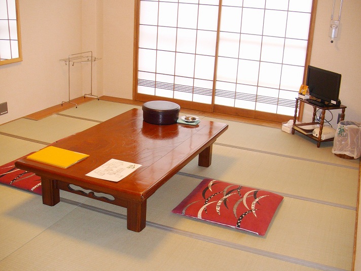 八田温泉　湧暇李の里　樹園