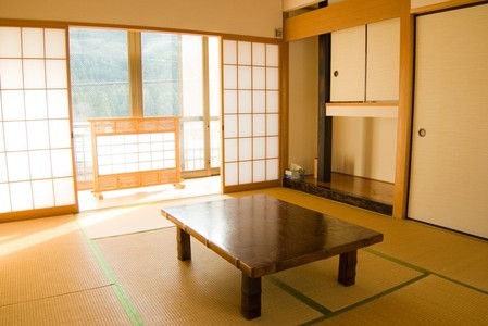 駅前山小屋Ａ－ｙａｒｄ