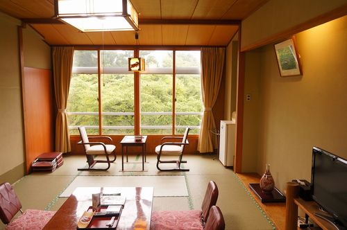 ホテルニュー桂　＜佐渡島＞