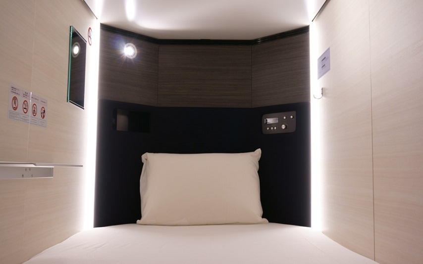 女性だけが泊まれるカプセルホテル　秋葉原ＢＡＹ　ＨＯＴＥＬ（秋葉原ベイホテル）