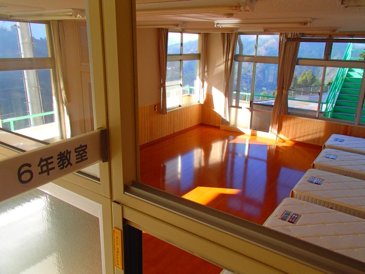 楽校の宿あるせ