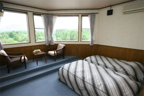 ペンション　ぐ〜たらパパ