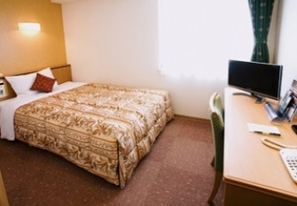 アパホテル〈宮崎延岡駅前〉