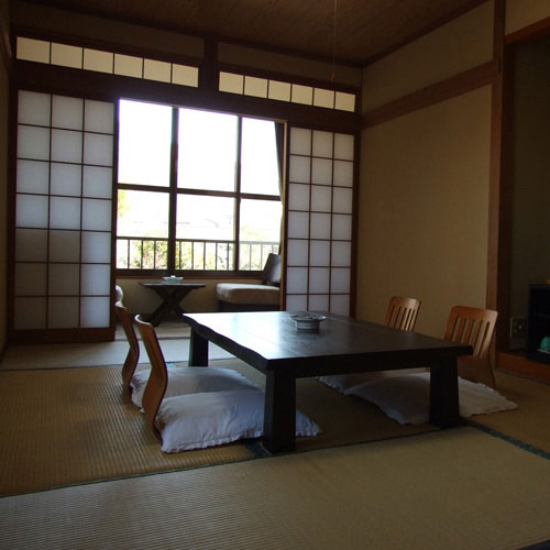 由布院温泉　旅館たつみ