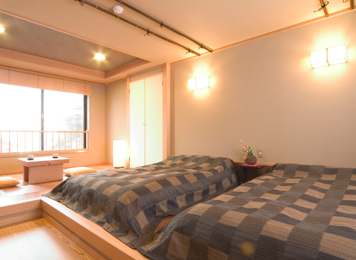 湖畔浪漫の宿　かたくりの花