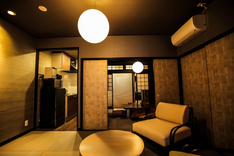 ホスタ二条　葵