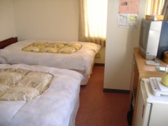 ビジネスホテル泉 <鹿児島県>