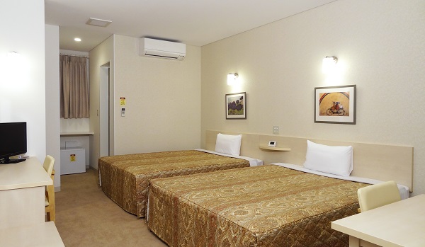 ファミリーロッジ旅籠屋・吉野川SA店