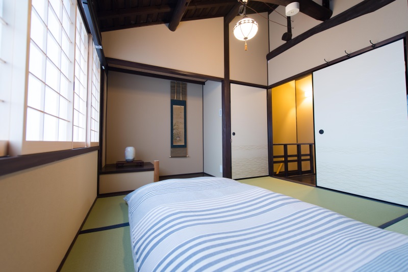 雲町屋　月輪　上弦　ＫｕｍｏＭａｃｈｉｙａ　Ｔｕｋｉｎｏｗａ　Ｊｏｇｅｎ