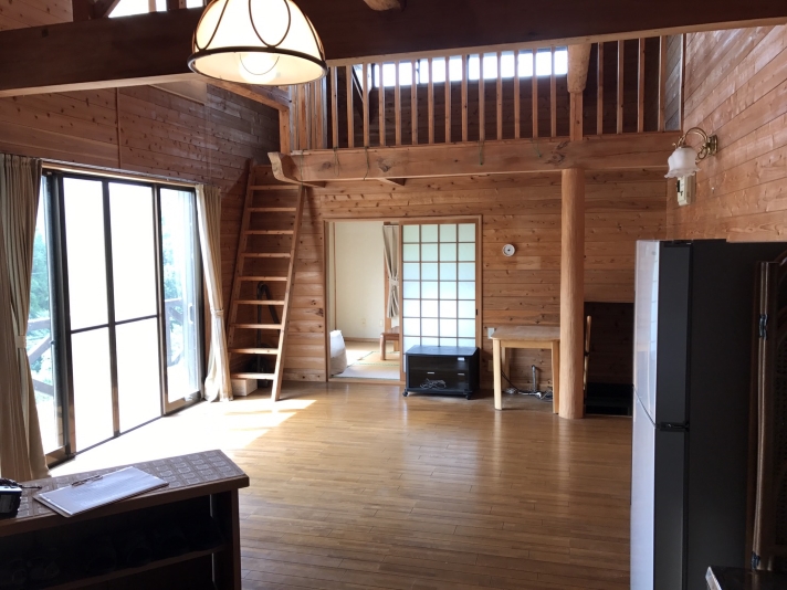 貸別荘　飯田ウッディハウスＨ