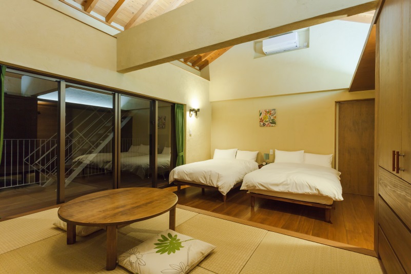 アカバナーイン