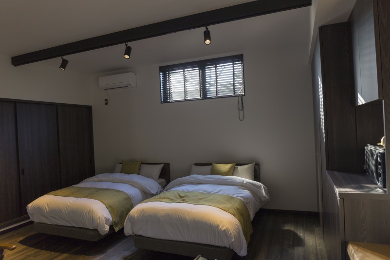 ＡＵＢＥＲＧＥ　ＹＵＳＵＲＡ（ゆすら）