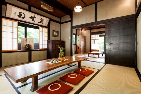 すずめのおやど