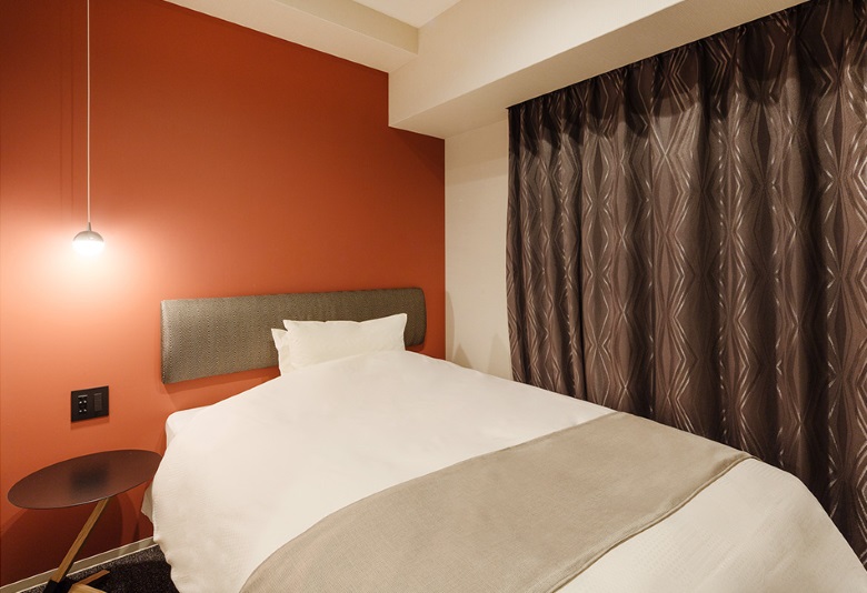 ホテル　エムズ・エスト四条烏丸