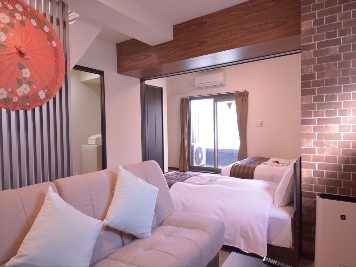 ＴＡＫＵＴＯ　ＳＴＡＹ　堺筋本町