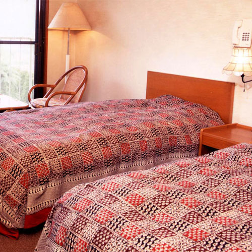 ホテル&レストラン イエスタディ