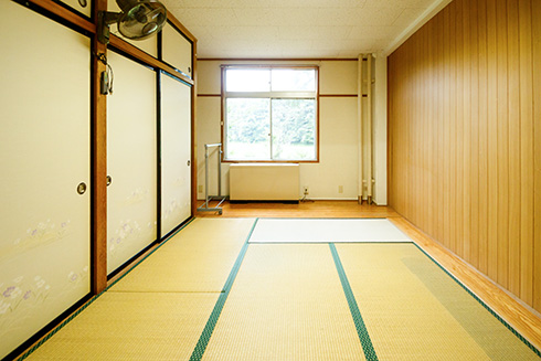 レイクロッジヤマナカ