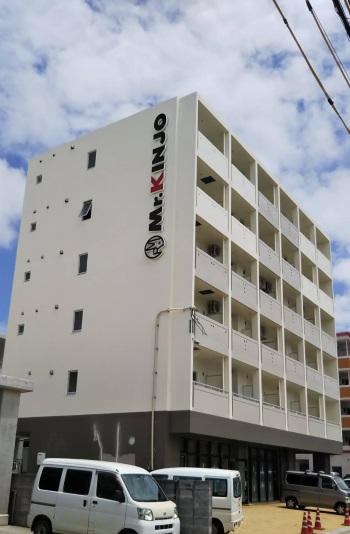 Mr.KINJO GOLDEN CATS<石垣島>