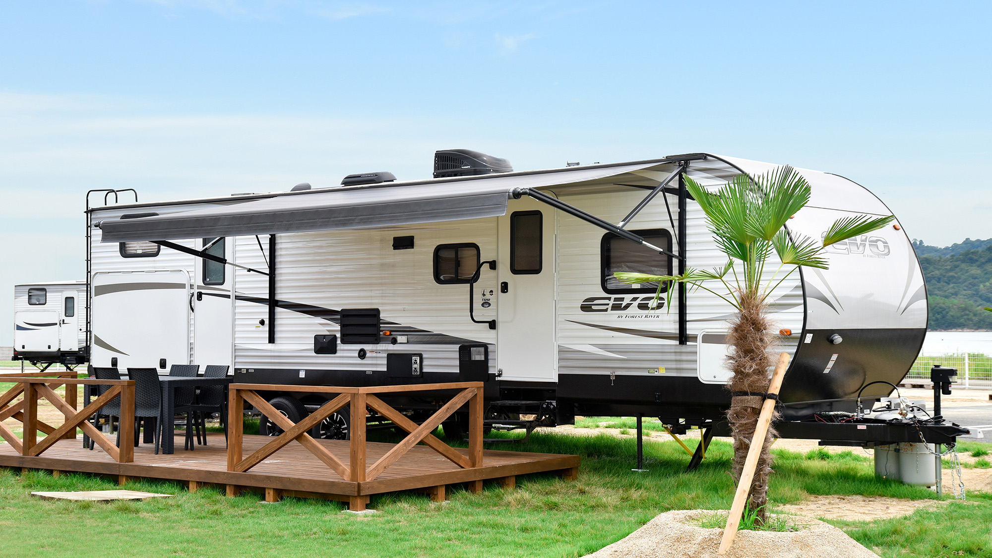 ＴＨＥ　ＴＲＡＩＬＥＲＨＯＵＳＥ　ＶＩＬＬＡＧＥ　天草　ＭＡＲＩＮＡ