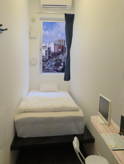 ホステル美らキャビン