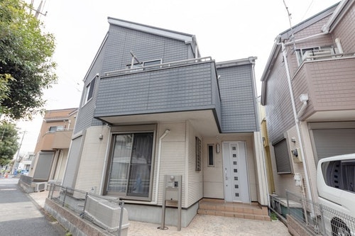 プレイルーム有お子様連れ歓迎！浅草スカイツリー１５分★駅徒歩５分★リノベ戸建１１名　＾