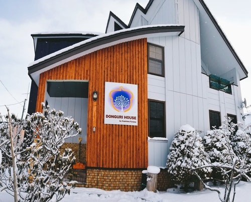 どんぐりハウス ^