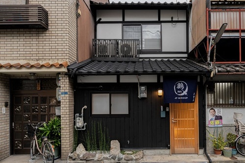 【鶴INN 子雲居】2019年フルリノベの贅沢なモダン一軒家☆天下茶屋駅まだ徒歩7分☆/民泊