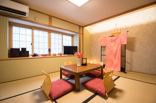 【若草庵】金閣寺・二条城・上七軒へのアクセス良好!一日一組限定の一棟貸し宿 ^