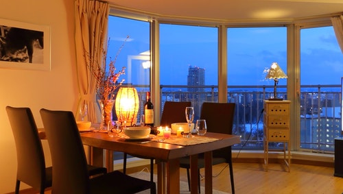 タワマンで最高の夜景と極上の寝具で癒しを楽しんでください／民泊